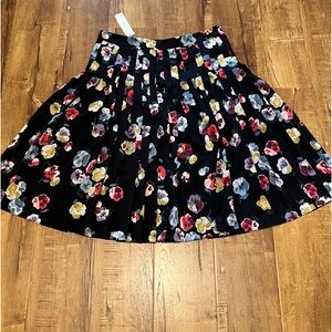 Ann Taylor skirt. Floral and lined, NWT, #office #busines…